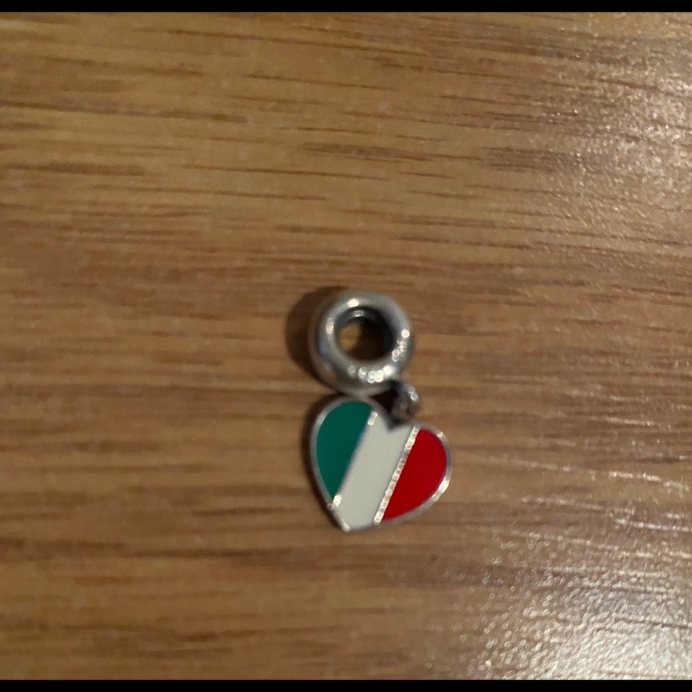 Pandora Italian flag charm